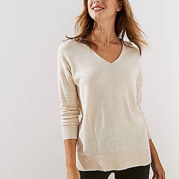 LOFT Sweaters - Loft light tan pullover long sleeve sweater size M